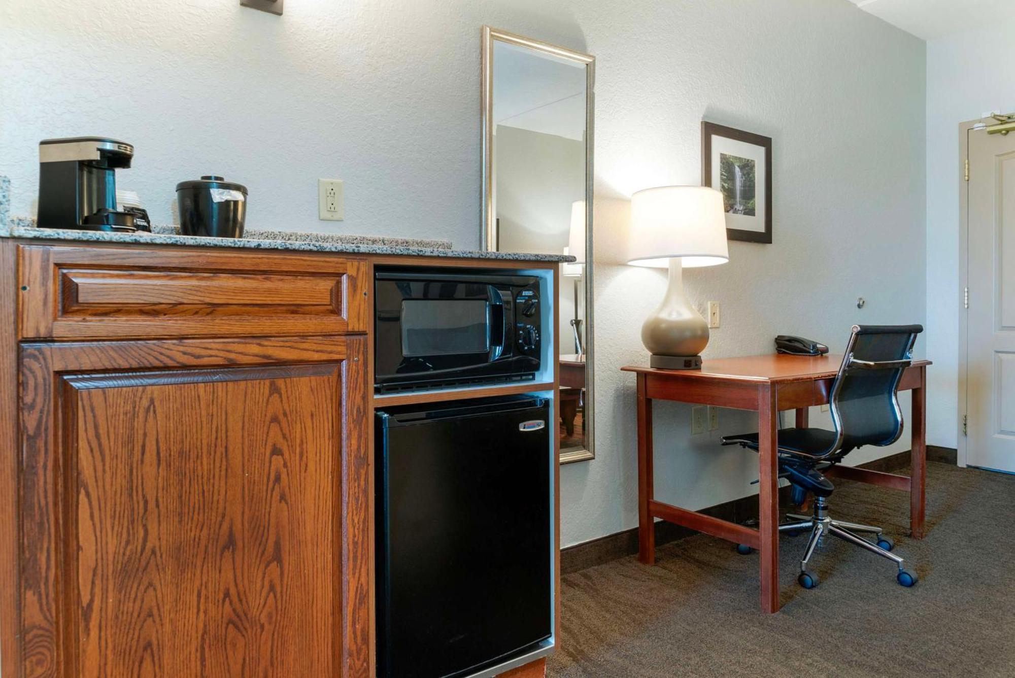Best Western Executive Inn & Suites Grand Rapids Buitenkant foto