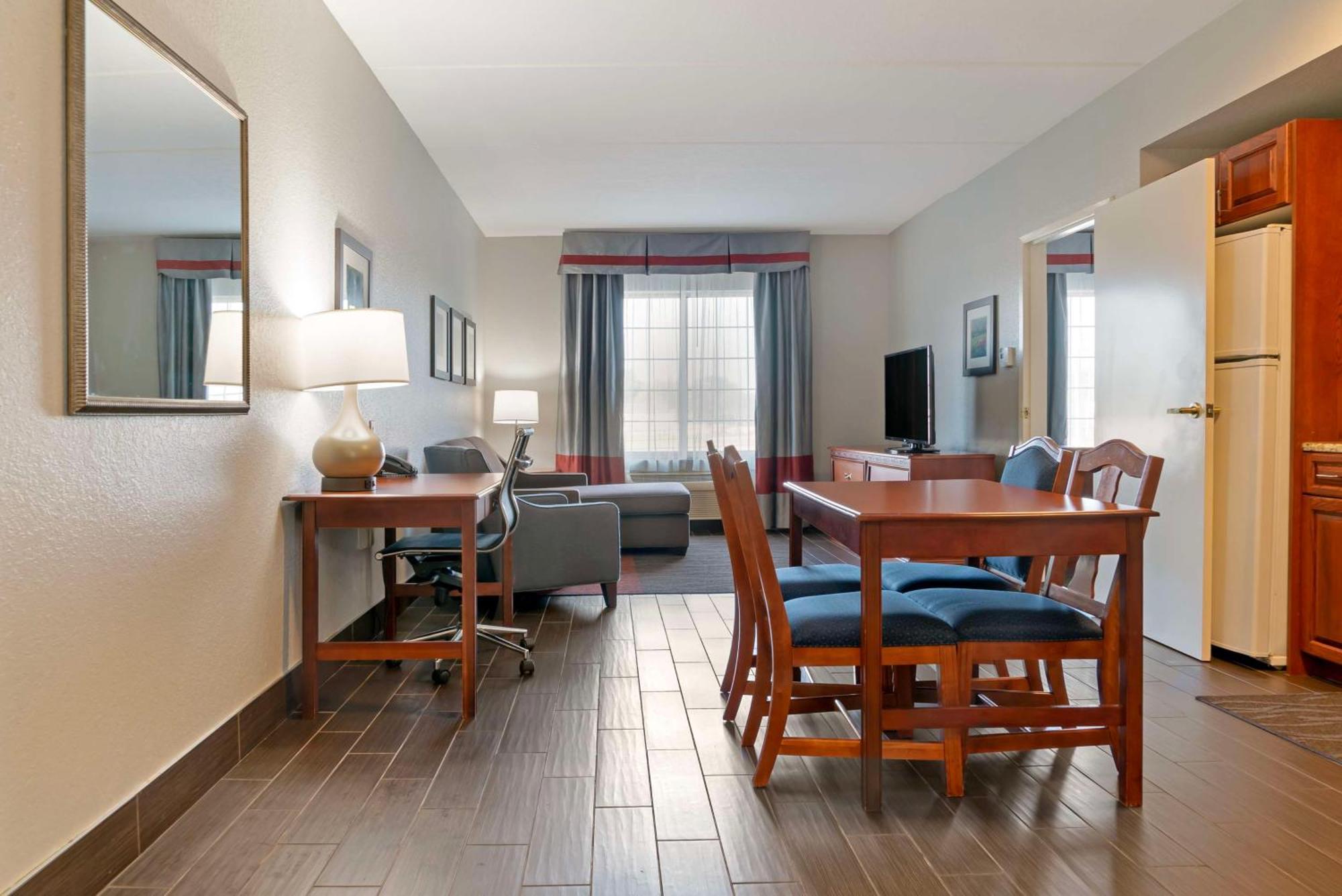 Best Western Executive Inn & Suites Grand Rapids Buitenkant foto