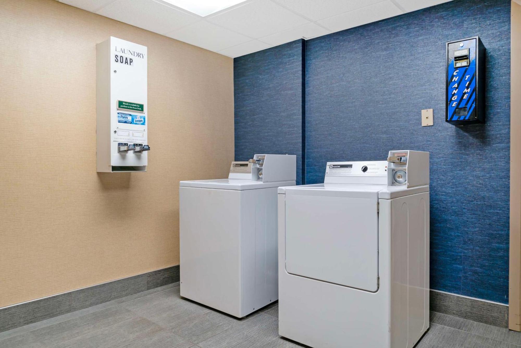 Best Western Executive Inn & Suites Grand Rapids Buitenkant foto