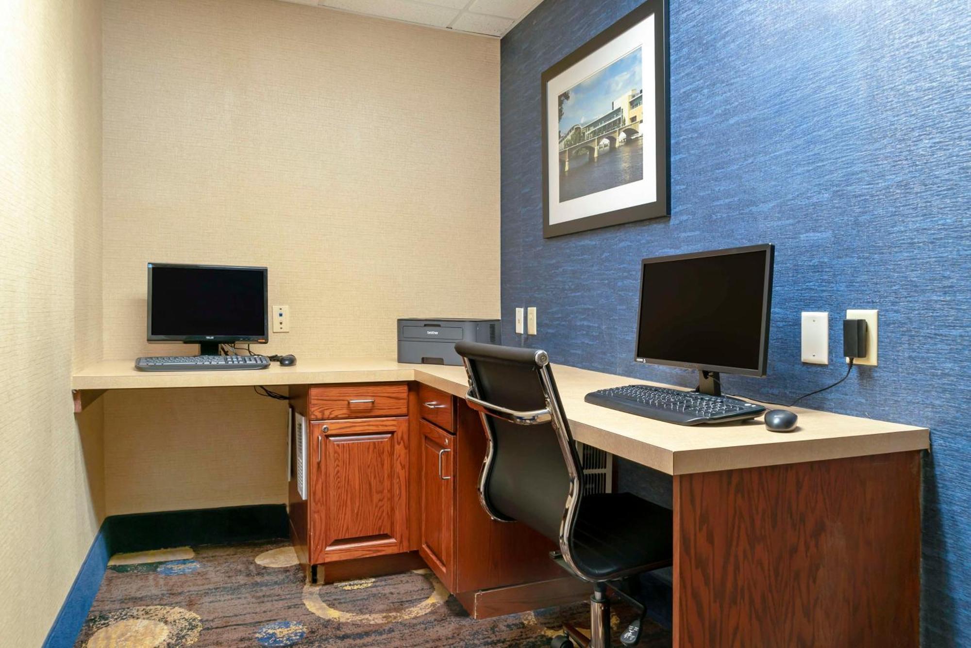 Best Western Executive Inn & Suites Grand Rapids Buitenkant foto