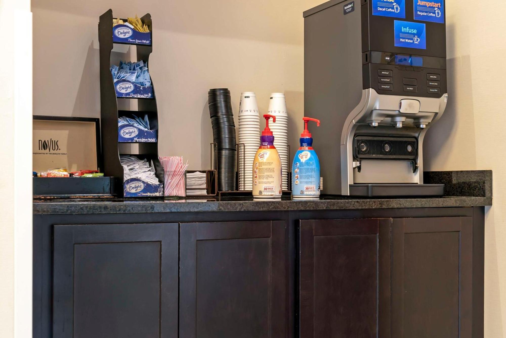 Best Western Executive Inn & Suites Grand Rapids Buitenkant foto