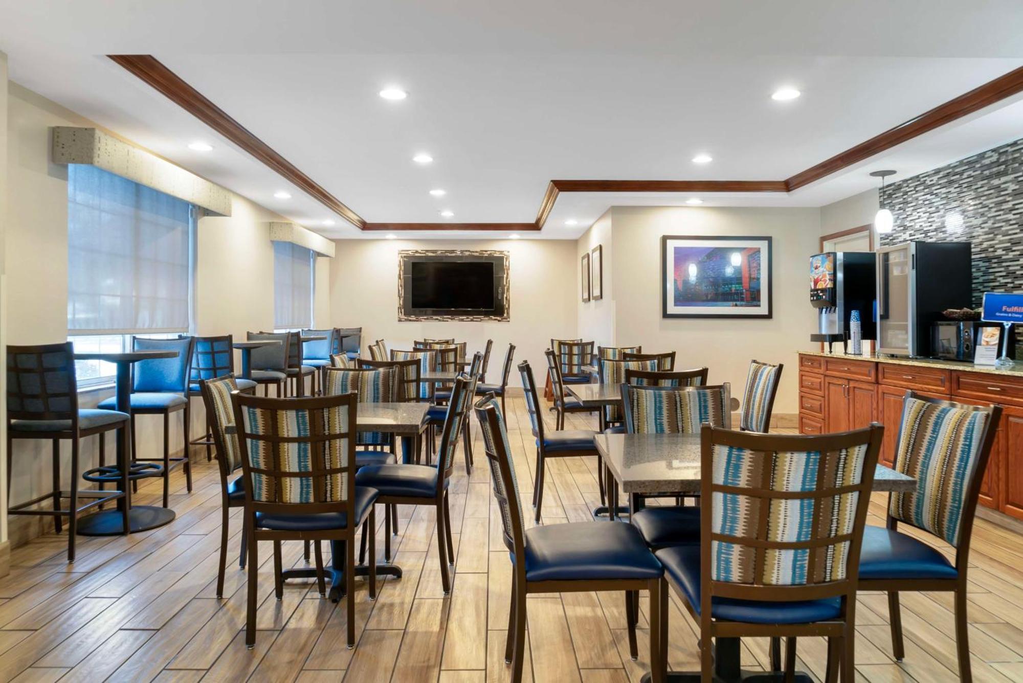 Best Western Executive Inn & Suites Grand Rapids Buitenkant foto