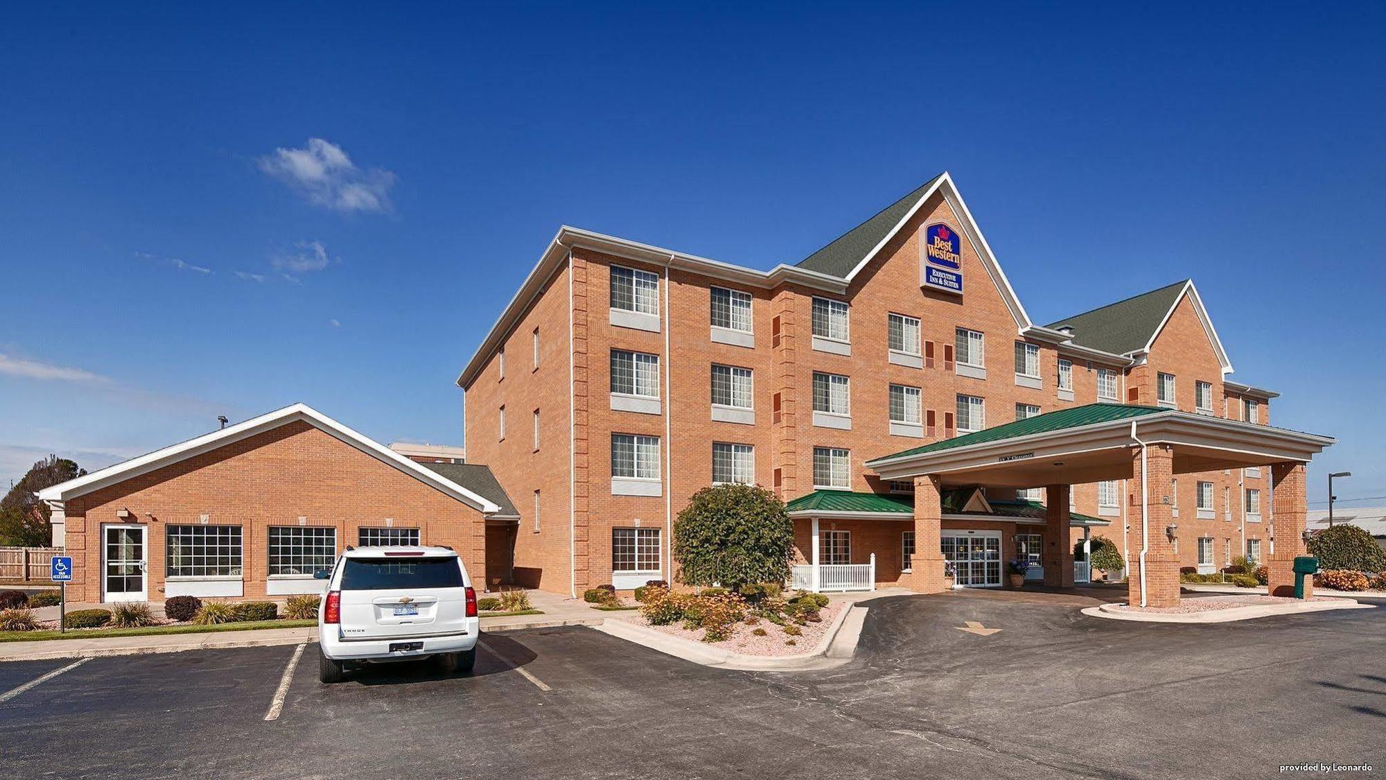 Best Western Executive Inn & Suites Grand Rapids Buitenkant foto