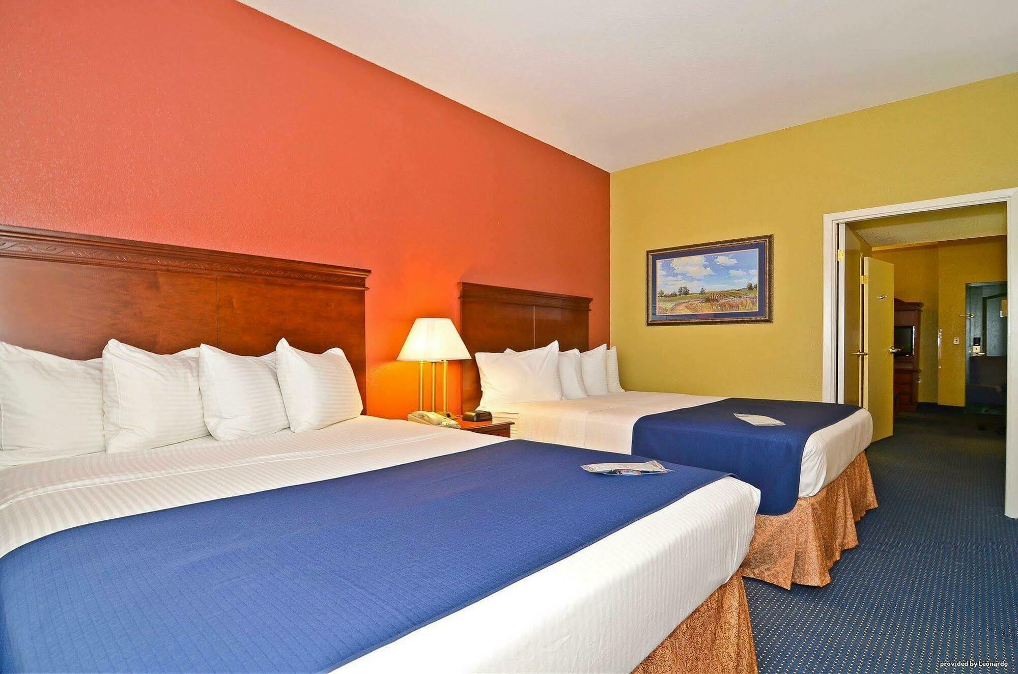 Best Western Executive Inn & Suites Grand Rapids Buitenkant foto